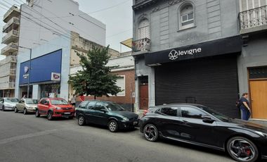 ZONA OUTLETS / LOCAL Frente de 6m x 15m  Sup. Total 90m2