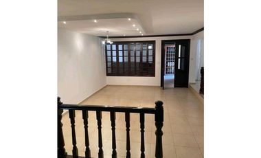 ALQUILER Y VENTA DE CASA LINEA BLANCA EN LA ALAMEDA - BETANIA 388 MTS
