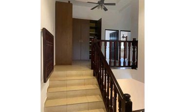 ALQUILER Y VENTA DE CASA LINEA BLANCA EN LA ALAMEDA - BETANIA 388 MTS