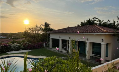 SAN CARLOS / 1500M2 / 3 HAB+CASA HUSPED / HACIENDA PACIFICA / PISCINA