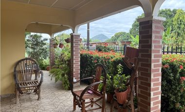 COCLE / NATA / 4 HABITACION / 2 BAÑOS / 308M / TERRAZA / PATIO