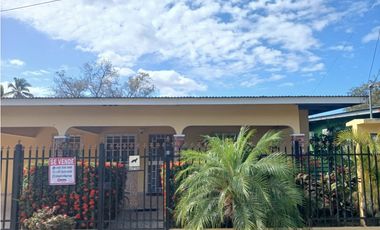 COCLE / NATA / 4 HABITACION / 2 BAÑOS / 308M / TERRAZA / PATIO