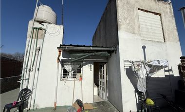 Larrazabal 4743, entre Los Andes y Mocoretá, Villa Luzuriaga