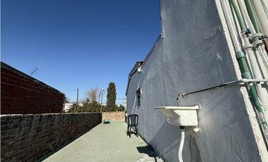 Larrazabal 4743, entre Los Andes y Mocoretá, Villa Luzuriaga