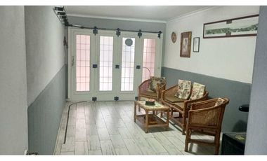 Casa 5 ambientes La Perla