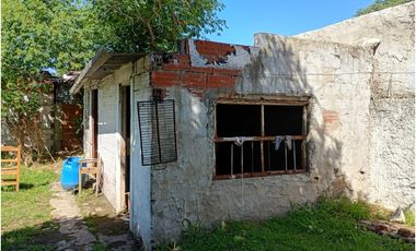 CASA en Gonzalez Catan Calle Llorente Nº 3245