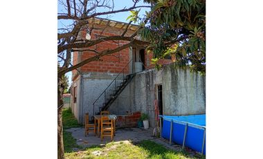 CASA en Gonzalez Catan Calle Llorente Nº 3245