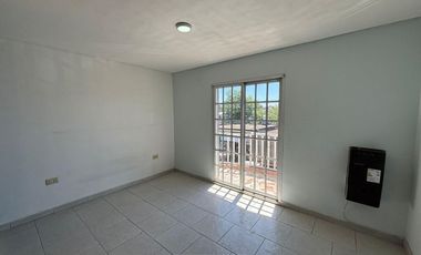 Alquiler Monte Grande Colon 1600 Departamento 2 ambientes 1er piso por escalera