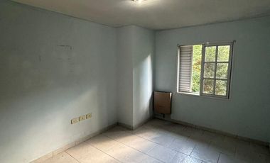 Alquiler Monte Grande Colon 1600 Departamento 2 ambientes 1er piso por escalera