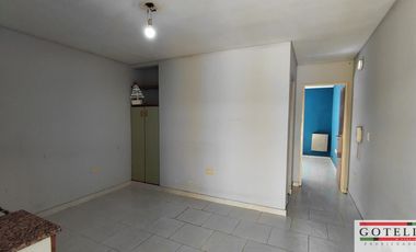 Alquiler Monte Grande Colon 1600 Departamento 2 ambientes 1er piso por escalera