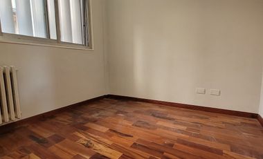 Dpto en VENTA - 3 dorm.+ comodín + balcón + galería-Bv.Oroño 500-VISTA AL FRENTE