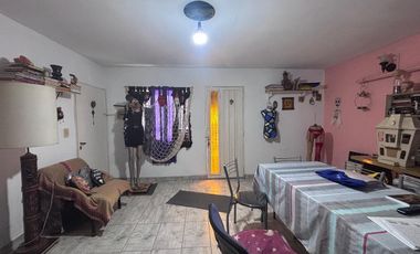 Departamento Tipo Casa en venta en Lanus Este