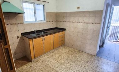Departamento Tipo Casa en alquiler en Gerli Este