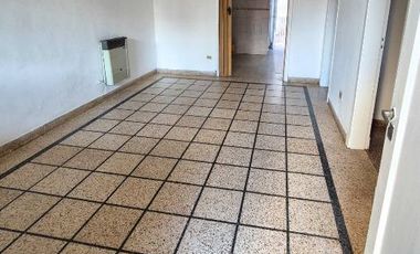 Departamento Tipo Casa en alquiler en Gerli Este