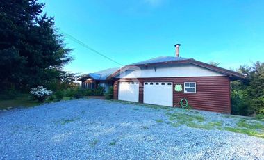 CASA 280M2 EN PARQUE IVIAN II CON VISTA LAGO