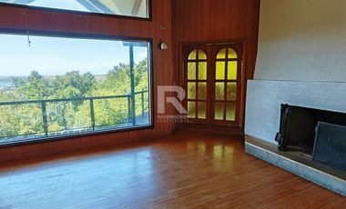 CASA 280M2 EN PARQUE IVIAN II CON VISTA LAGO