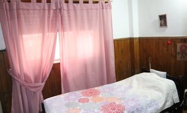 Casa PH en venta en Villa Dominico