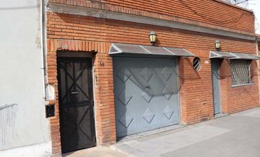 Casa PH en venta en Villa Dominico