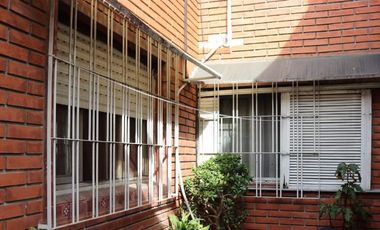 Casa PH en venta en Villa Dominico