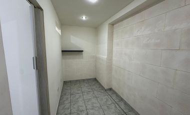 CASA 4 AMBIENTES PATIO GARAGE LOCAL