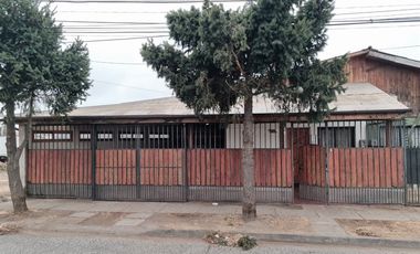 Casa en Arriendo en A 1 cuadra de la calle principal y a 5 de la plaza de armas