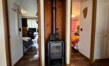 Casa en Venta en Avenida Las Espuelas 147, Los Adobes de Nogales, Machali