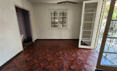 Casa en Arriendo en Arriendo Casa Uso Comercial. 4D 4B 2E, Guadalquivir, Ñuñoa
