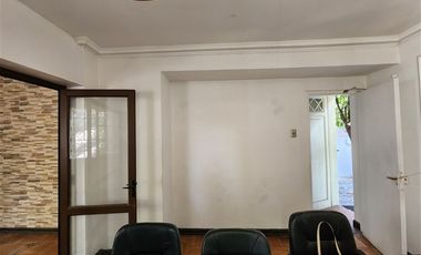 Casa en Arriendo en Arriendo Casa Uso Comercial. 4D 4B 2E, Guadalquivir, Ñuñoa