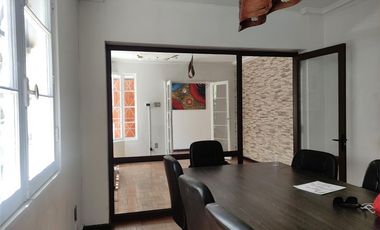 Casa en Arriendo en Arriendo Casa Uso Comercial. 4D 4B 2E, Guadalquivir, Ñuñoa