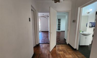 Casa en Arriendo en Arriendo Casa Uso Comercial. 4D 4B 2E, Guadalquivir, Ñuñoa