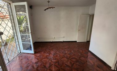 Casa en Arriendo en Arriendo Casa Uso Comercial. 4D 4B 2E, Guadalquivir, Ñuñoa