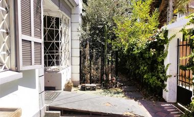 Casa en Arriendo en Arriendo Casa Uso Comercial. 4D 4B 2E, Guadalquivir, Ñuñoa