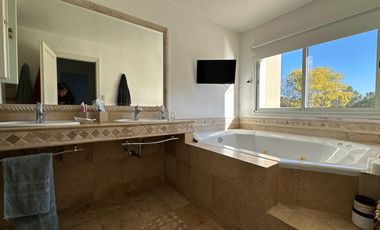 Casa en Saint Thomas Sur, Canning