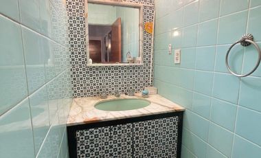 Venta Residencia 5 Ambientes Quincho Jardin Parrilla