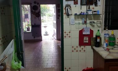Casa en Alquiler USO COMERCIAL en excelente ubicación en Banfield Este