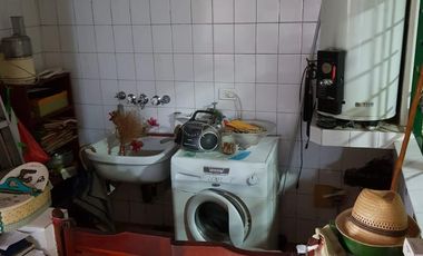 Casa en Alquiler USO COMERCIAL en excelente ubicación en Banfield Este