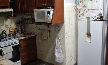 Casa en Alquiler USO COMERCIAL en excelente ubicación en Banfield Este