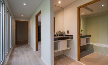 VENTA- Casa 3 dormitorios con pileta - Funes Hills Miraflores s/ Avenida Principal. APTO CREDITO