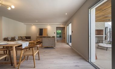 VENTA- Casa 3 dormitorios con pileta - Funes Hills Miraflores s/ Avenida Principal. APTO CREDITO