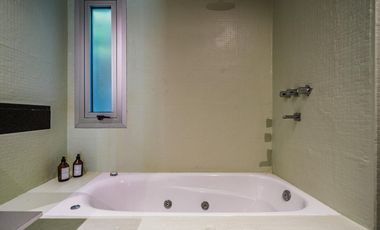 VENTA- Casa 3 dormitorios con pileta - Funes Hills Miraflores s/ Avenida Principal. APTO CREDITO