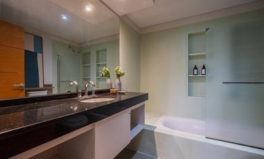 VENTA- Casa 3 dormitorios con pileta - Funes Hills Miraflores s/ Avenida Principal. APTO CREDITO