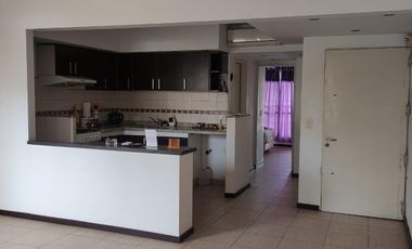 Departamento en Moreno centro