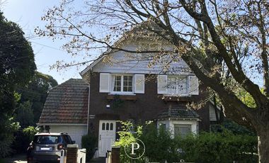 Residencia estilo ingles en Los Troncos