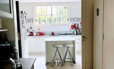 Residencia estilo ingles en Los Troncos