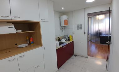 Oficina de categ. amoblada s/ Panamericana