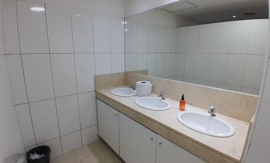 Oficina de categ. amoblada s/ Panamericana