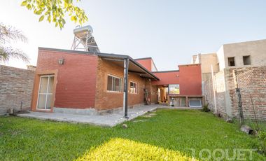 Casa en venta  en Praderas 3  calle La Plata 3000