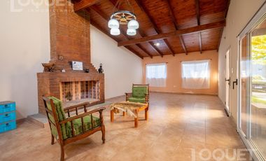 Casa en venta  en Praderas 3  calle La Plata 3000