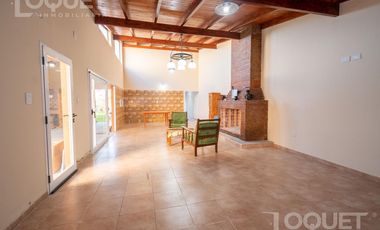Casa en venta  en Praderas 3  calle La Plata 3000