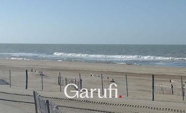 Casa en Alquiler Temporario y Venta en Costa Esmeralda barrio Deportiva con piscina climatizada